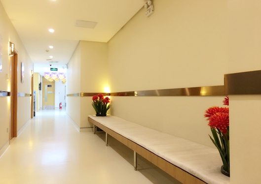 秦皇島巧致美容醫(yī)院走廊