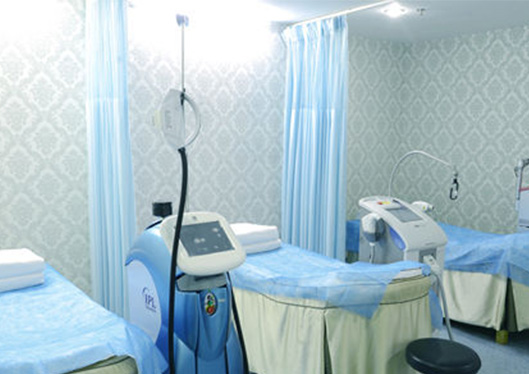 海南瑞韓醫(yī)學美容醫(yī)院激光治療室
