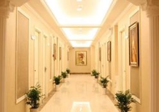 長沙藝星醫(yī)學(xué)美容醫(yī)院走廊