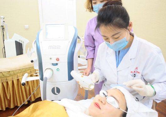 沈陽名流美容醫(yī)院激光管理