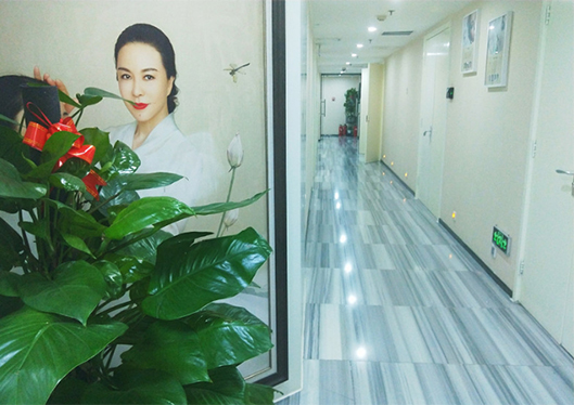 醫(yī)院過道