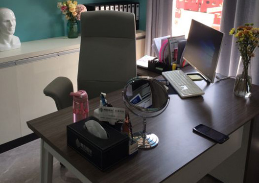 廣州青逸醫(yī)療美容門診部面診室