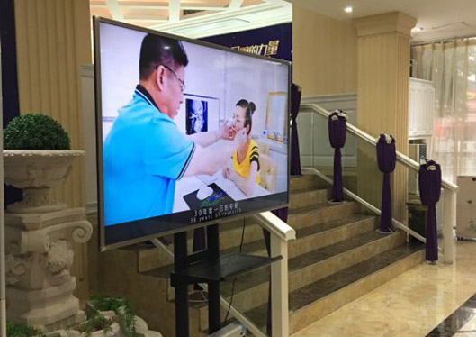 廣州廣大醫(yī)療美容醫(yī)院中廳樓梯