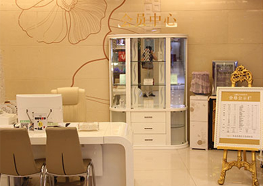 青島諾德醫(yī)學(xué)美容醫(yī)院咨詢室