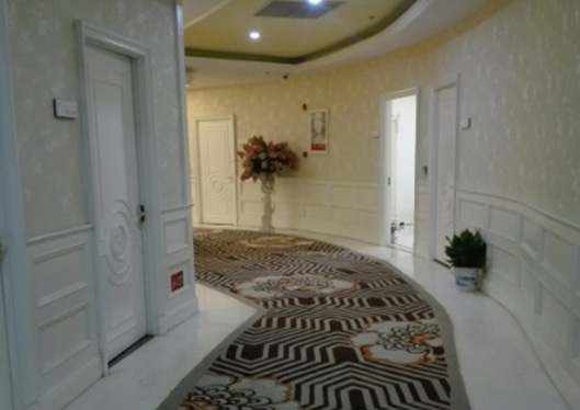 長沙華韓華美醫(yī)療美容醫(yī)院走廊