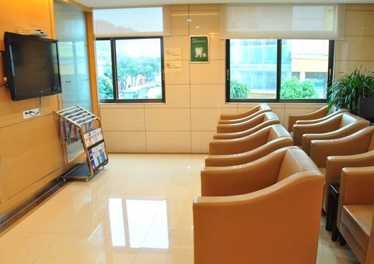 惠州致美口腔醫(yī)院等候區(qū)