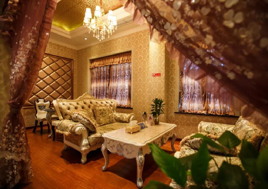 南充五星整形美容醫(yī)院候診區(qū)