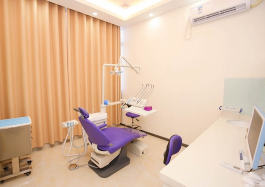 三亞微笑口腔門診部診療室