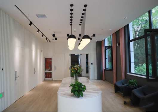 醫(yī)院休息區(qū)