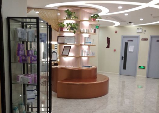 天津華亦俏醫(yī)療美容門診部?jī)?nèi)部環(huán)境一角