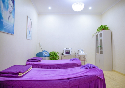 南陽維多利亞整形醫(yī)院治療室