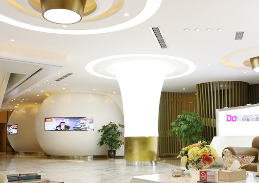 成都銅雀臺醫(yī)學(xué)美容醫(yī)院大廳